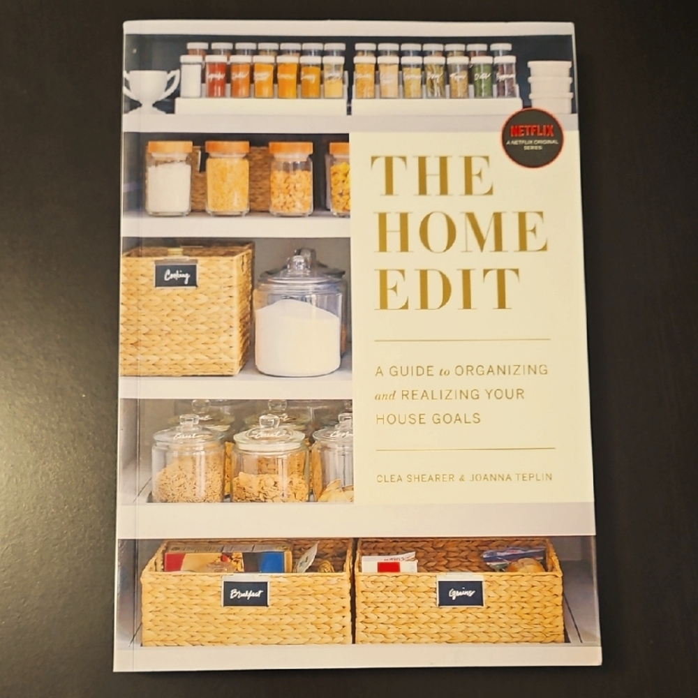 The Home Edit Book - Organizing Guide